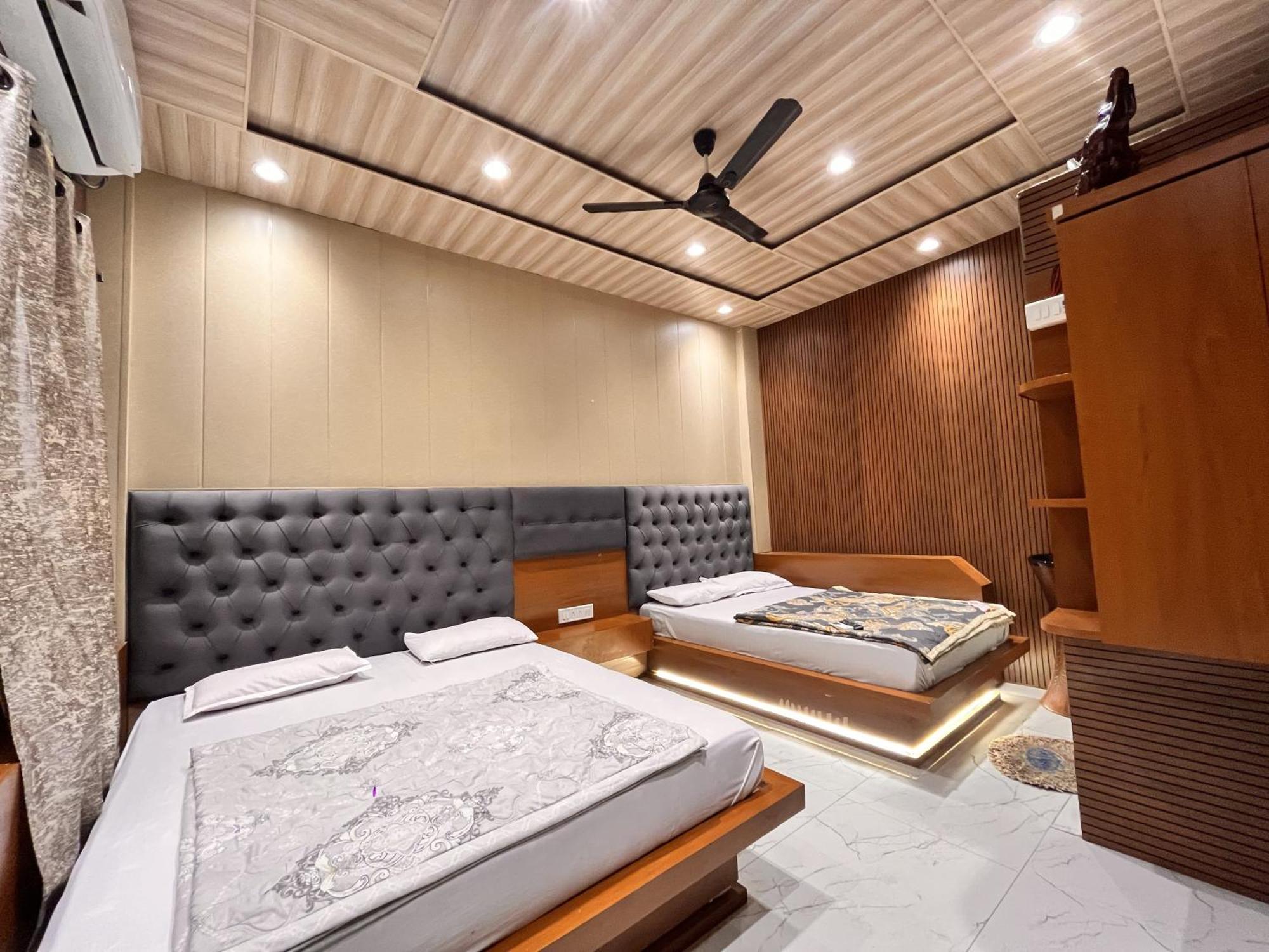 Pallav Guest House Ujjain Luaran gambar