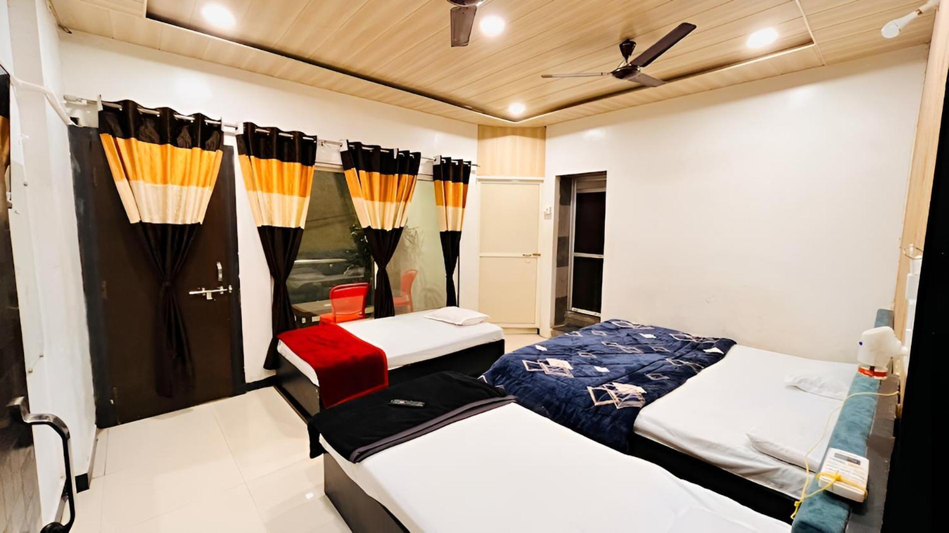 Pallav Guest House Ujjain Luaran gambar